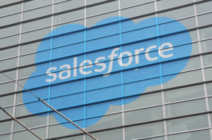 Salesforce grows 10%, replaces 4,000 staff with AI agents