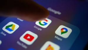 SG orders Apple and Google to roll out anti-spoofing fixes for iMessage, Google Messages