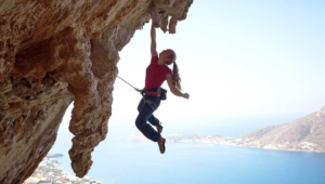 Dow Jones Futures: Palantir, Robinhood Earnings Ahead, 3 Stocks In Buy Areas