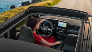 Renault’s retro-inspired EV gets a giant folding fabric roof for summer