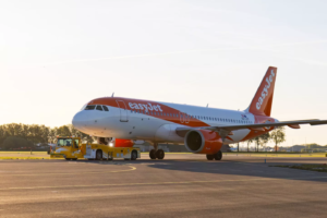 Pilot-controlled TaxiBot could slash aircraft ground emissions by 80%