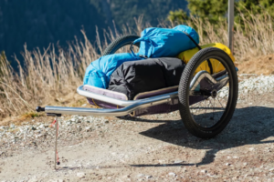 Featherlight bike trailer carries cargo up to 9 x its own weight
