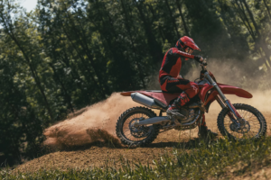 Ducati enters 250 motocross class with a rev-happy 15,000 RPM monster