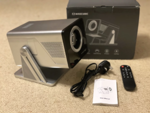 Review: Sleek $200 projector nails picture, sound and ease of use